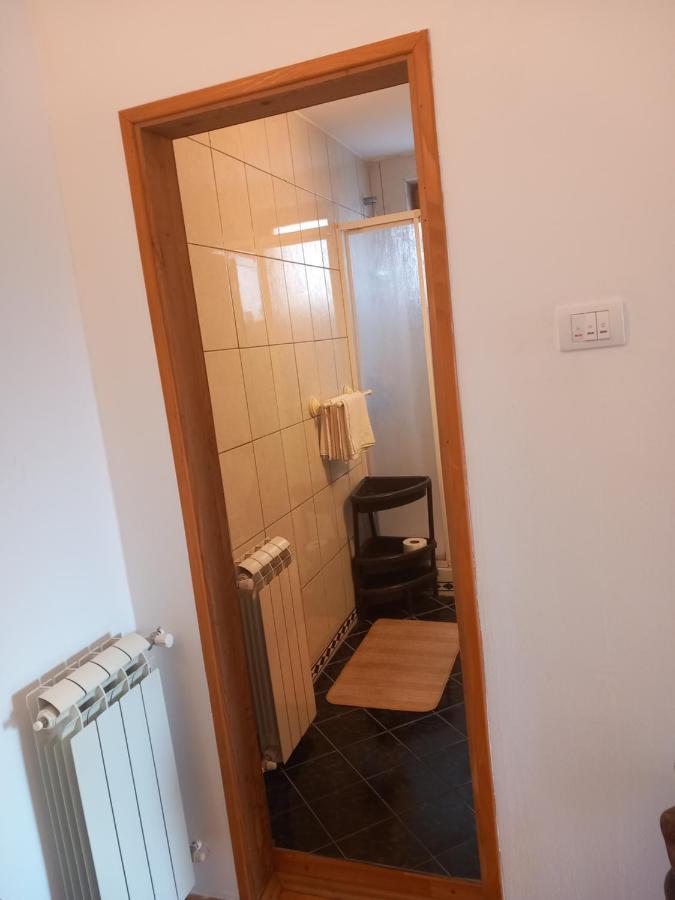 Cosy Rooftop Studio With Balcony Beograd Bagian luar foto